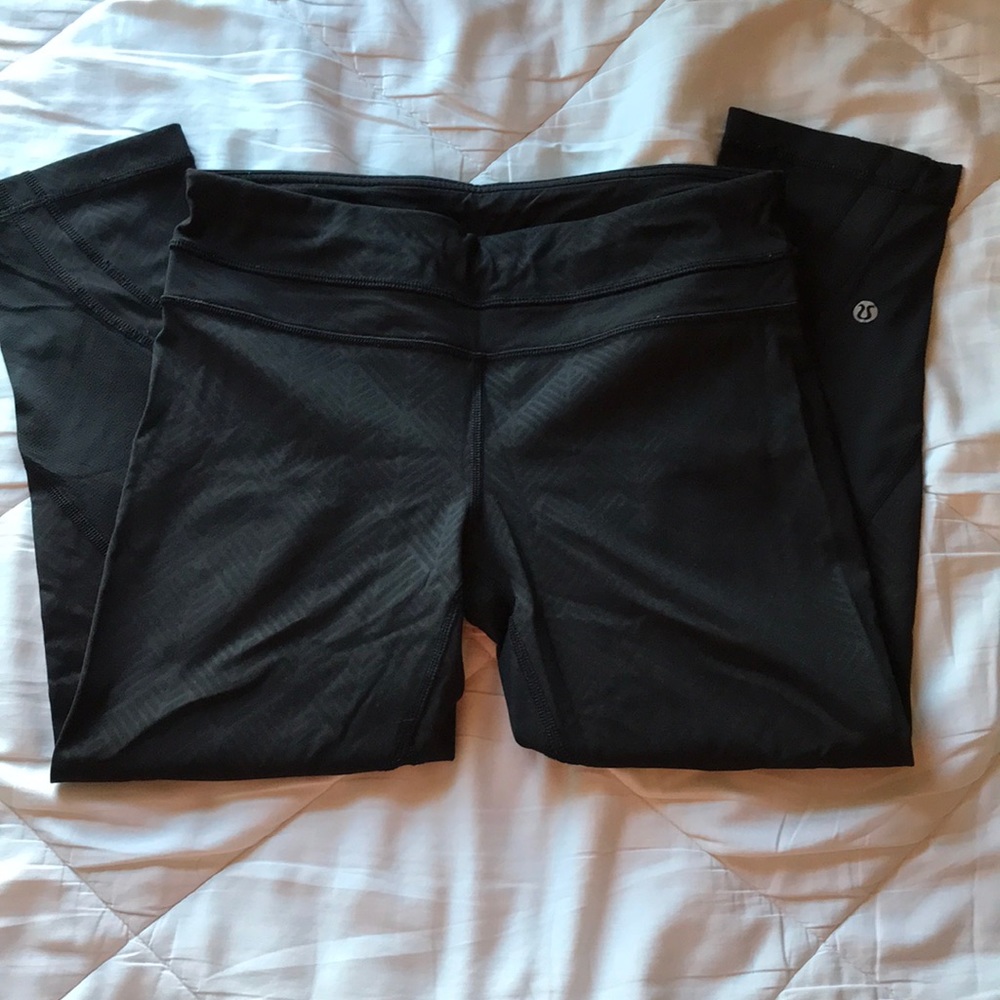 Lululemon cropped running leggings